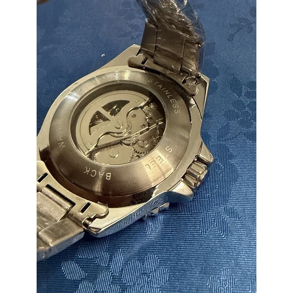 Wojtek mens automatic